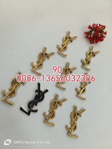 PLASTIC BUCKLE