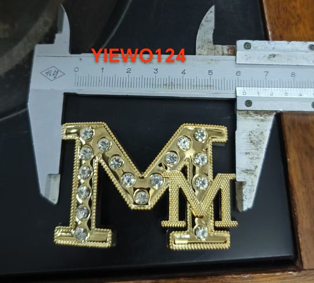 BUCKLE