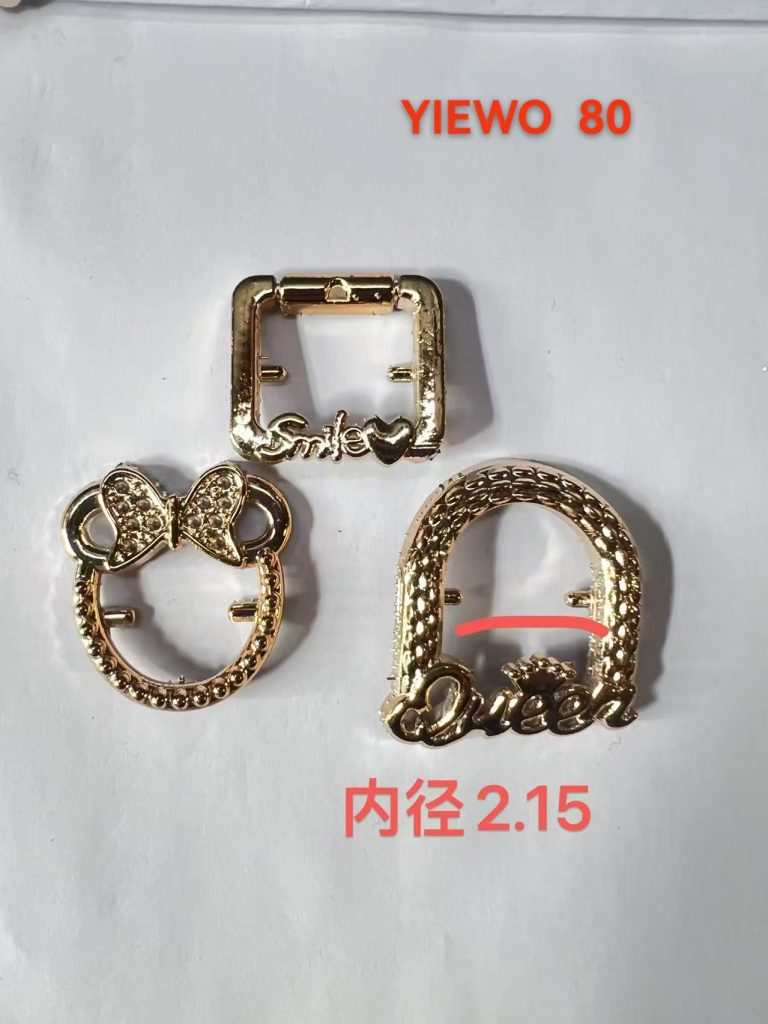 BUCKLE