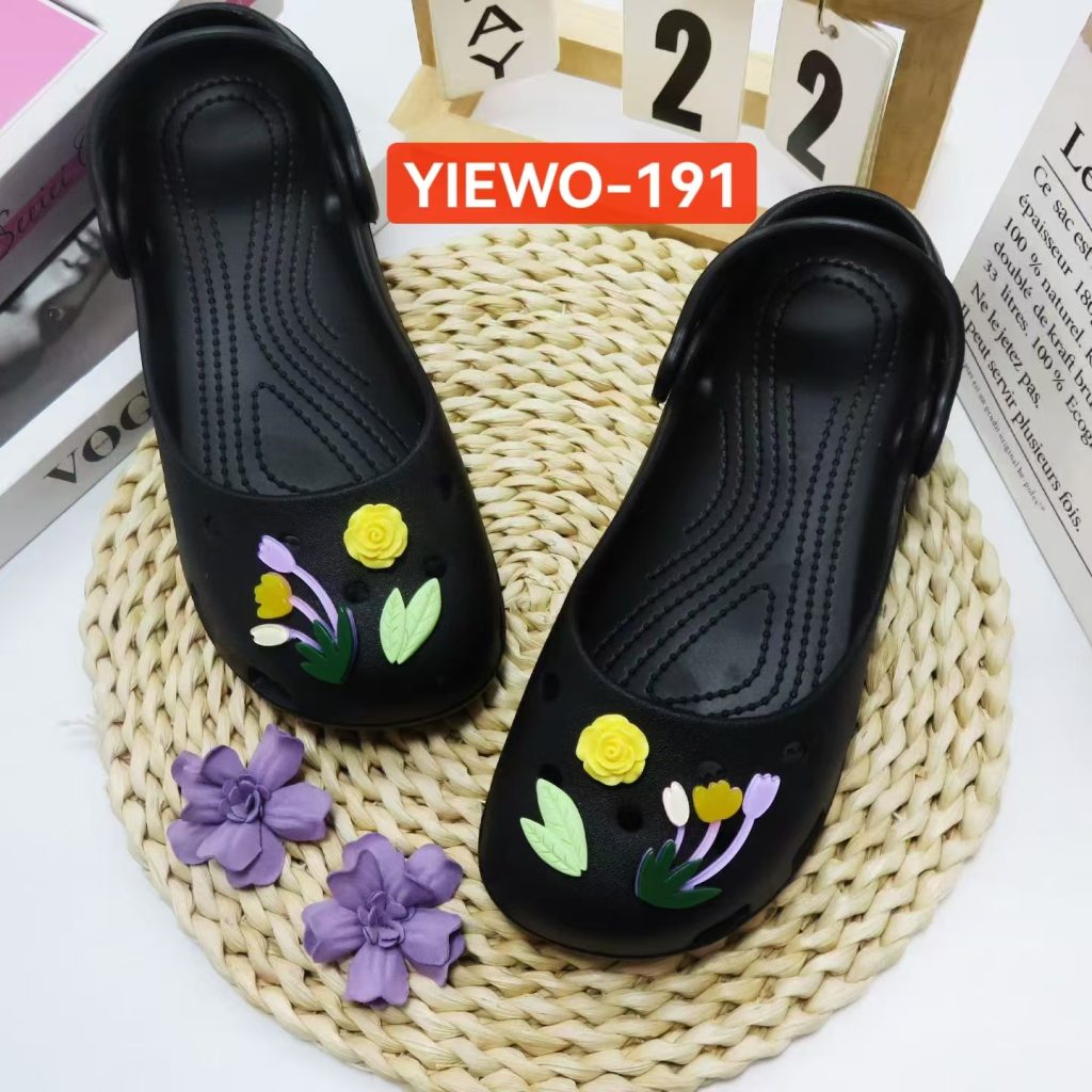 SHOE ORNAMENT