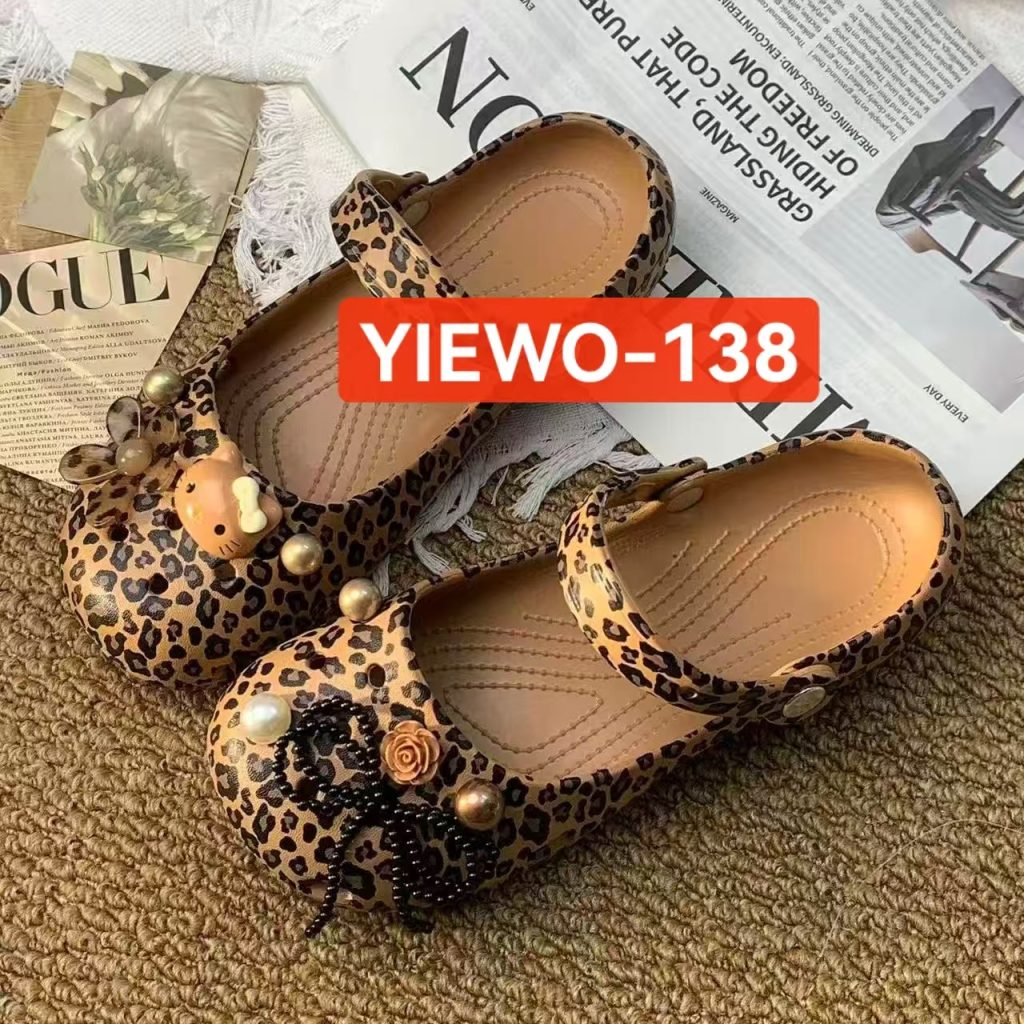 SHOE ORNAMENT